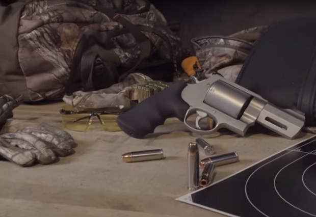 Револвером на гризлија и велике мачке: Супер-тешка категорија муниције за лов на велику петорку